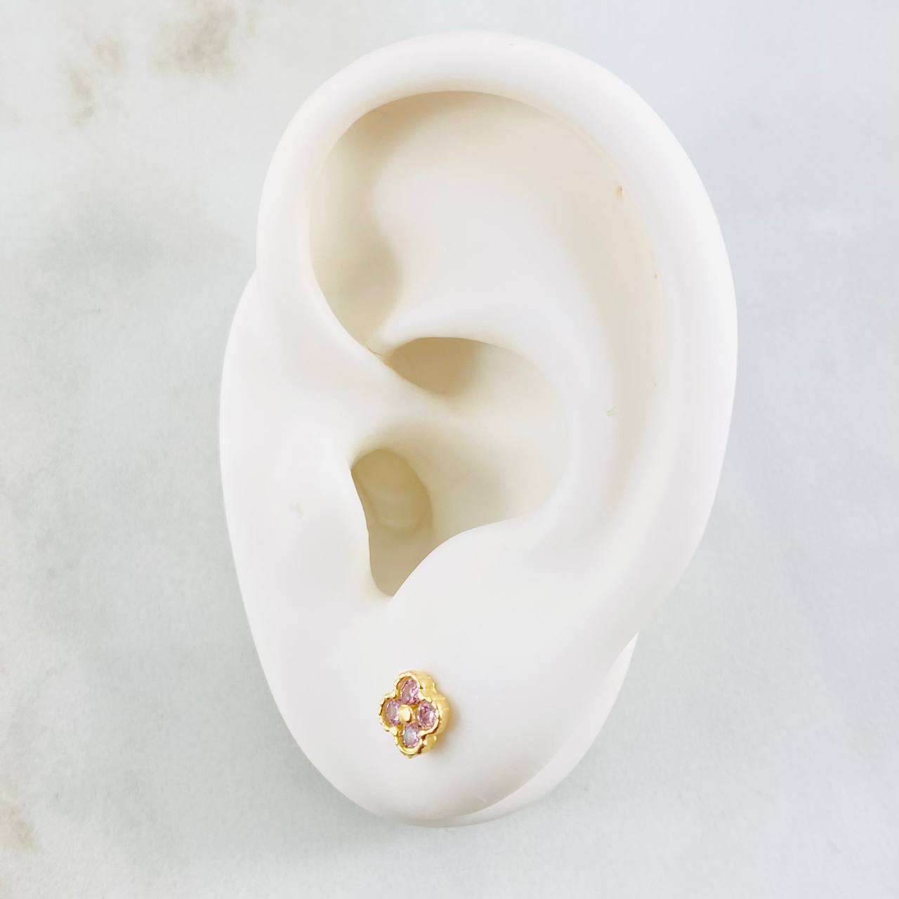 Topos Flor Trebol 1.15gr / 5.1mm Oro Amarillo 18K *