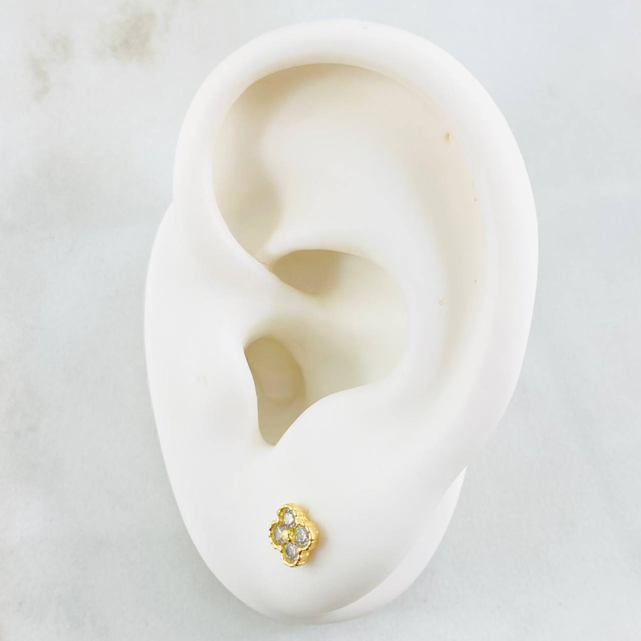 Topos Flor Trebol 1.2gr / 5.1mm Oro Amarillo 18K *
