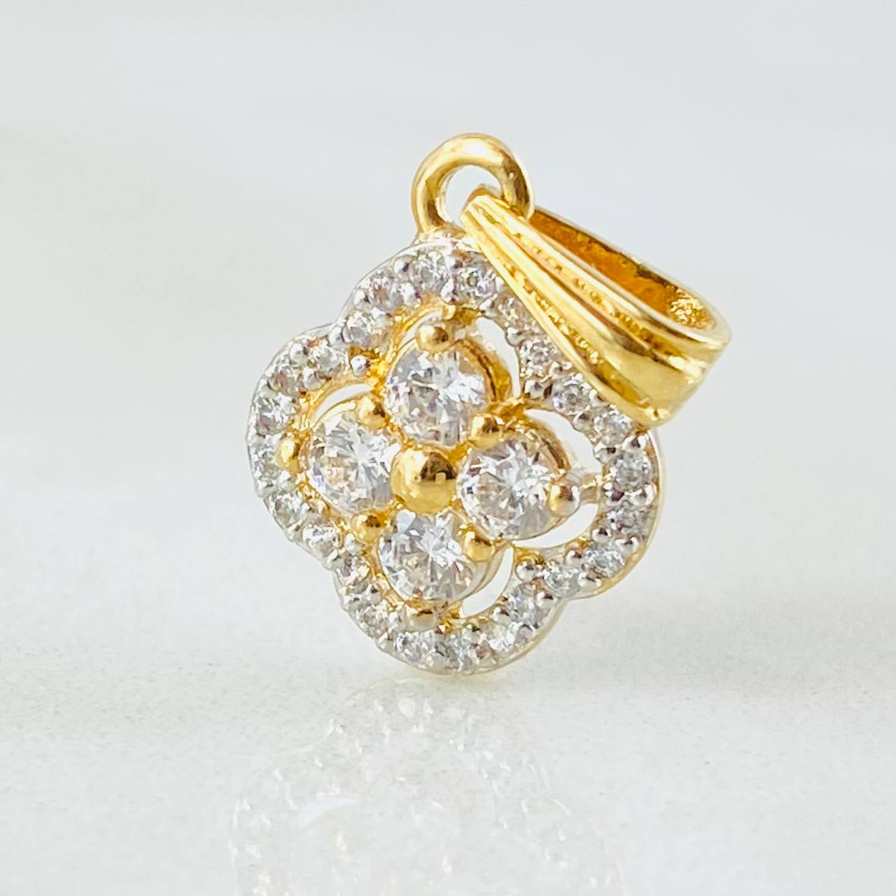 Dije Trebol Túpido 1.45gr / 1.8cm / Oro Amarillo 18K