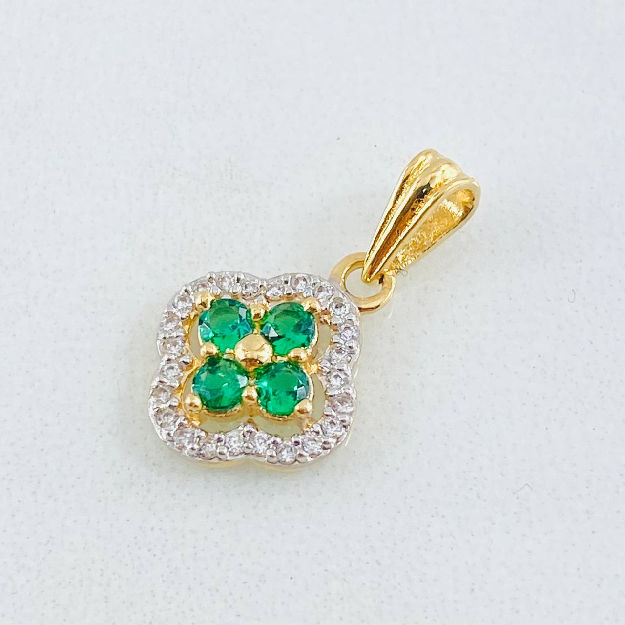 Dije Trebol Túpido 1.45gr / 1.8cm / Oro Amarillo 18K