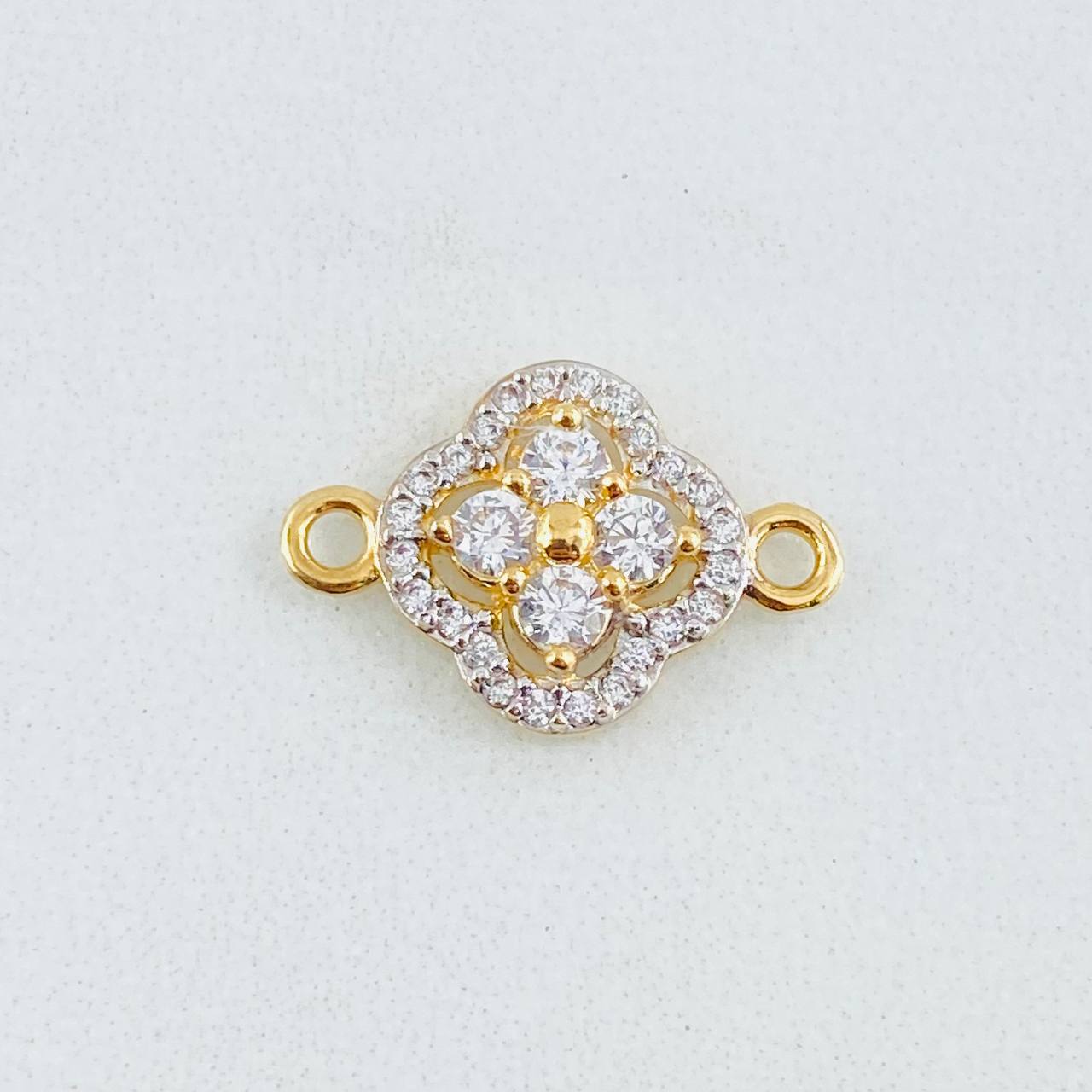 Herraje Trebol Túpido 1.2gr / 1.7cm / Oro Amarillo 18K