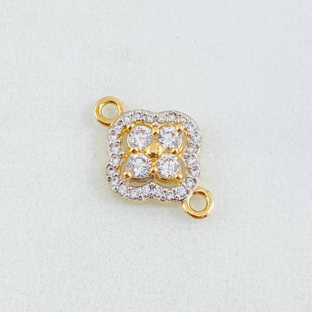 Herraje Trebol Túpido 1.2gr / 1.7cm / Oro Amarillo 18K