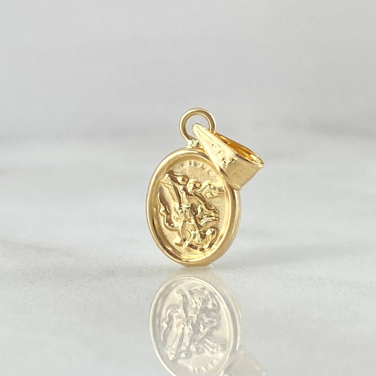 Dije San Miguel Arcangel 0.5gr / 1.8cm / Oro Amarillo 18K *