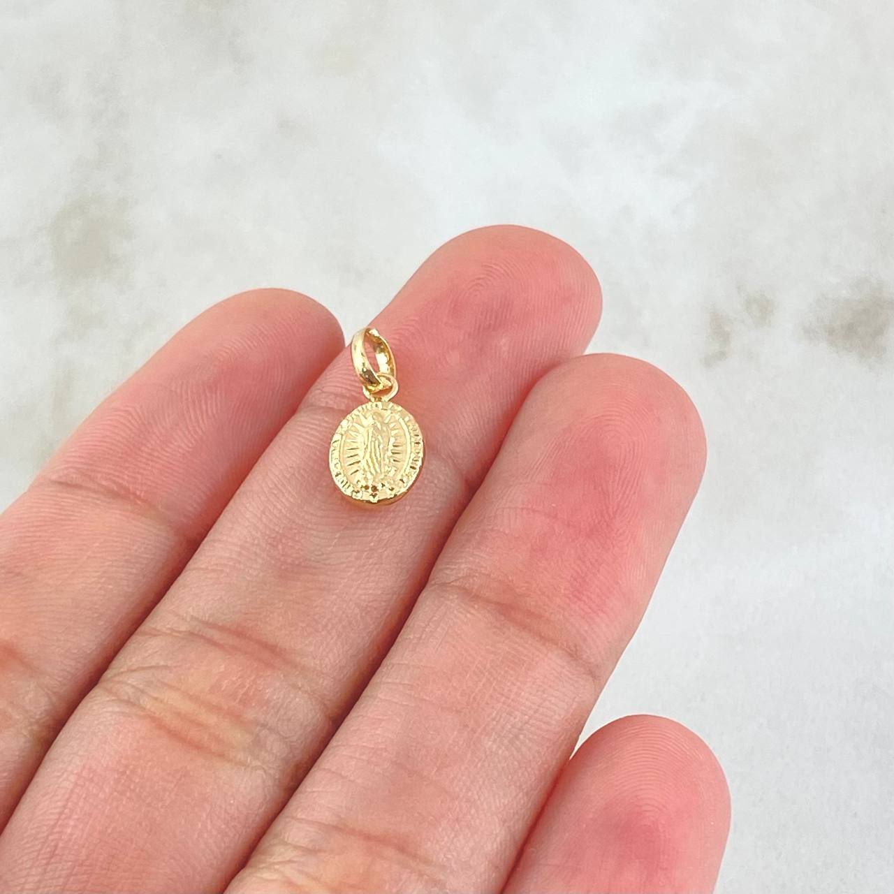 Dije Virgen de Guadalupe 0.35gr / 1.5cm / Oro Amarillo 18K *