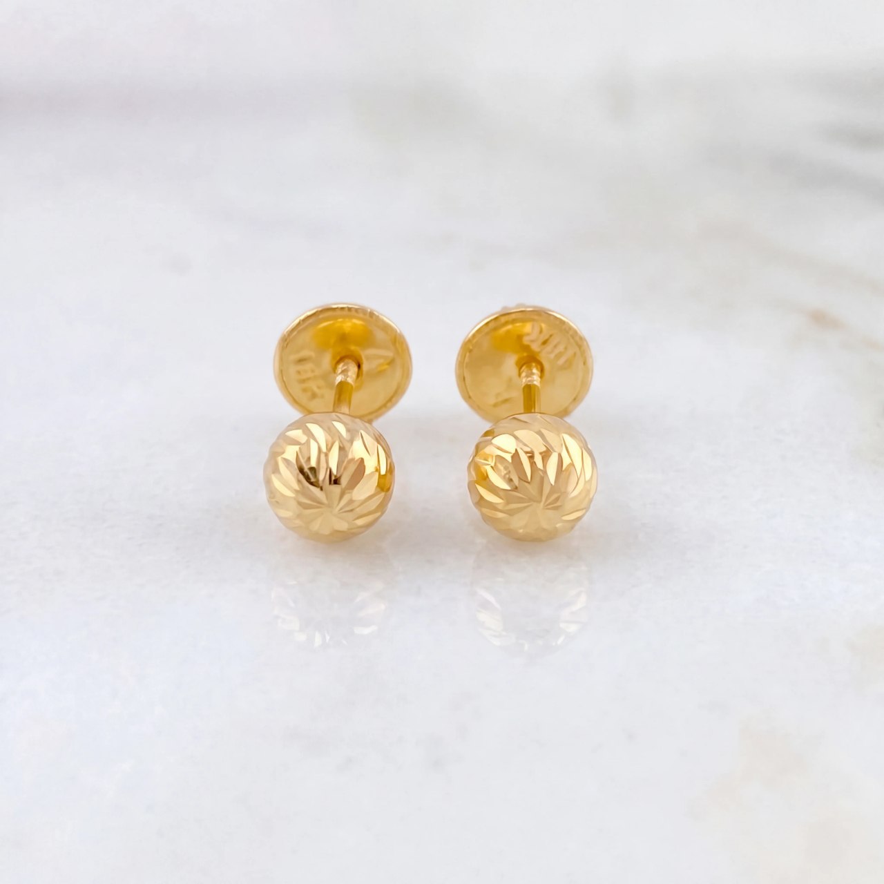 Topos Bola Diamantada 0.6g / 5mm Oro Amarillo 18K