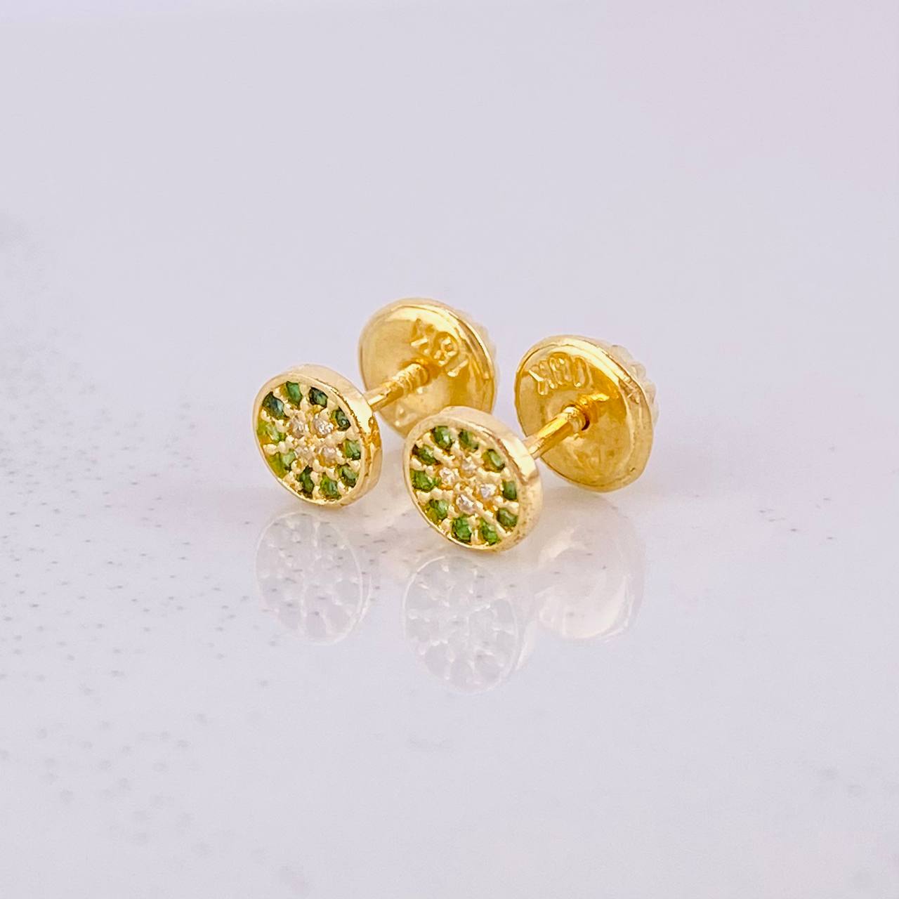 Topos Circulo Tupido 0.65g / 4.9mm Oro Amarillo 18K