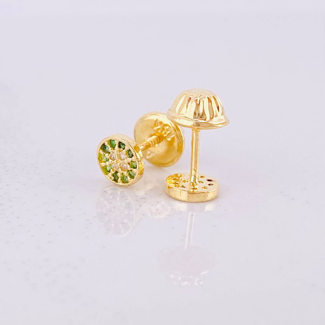 Topos Circulo Tupido 0.7g / 4.9mm Oro Amarillo 18K