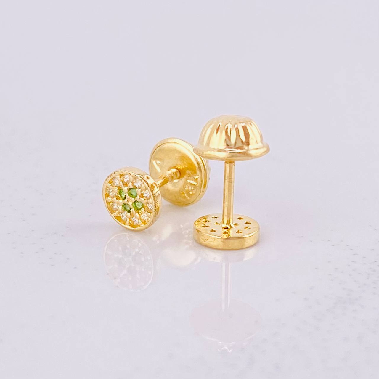 Topos Centro Destello 0.7g / 4.8mm Oro Amarillo 18K