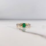 Anillo Rectangulo Linea Invertida 2.55gr / T7 / Esmeralda 29pts Diamantes12pts Oro Amarillo 18K (Joya) &