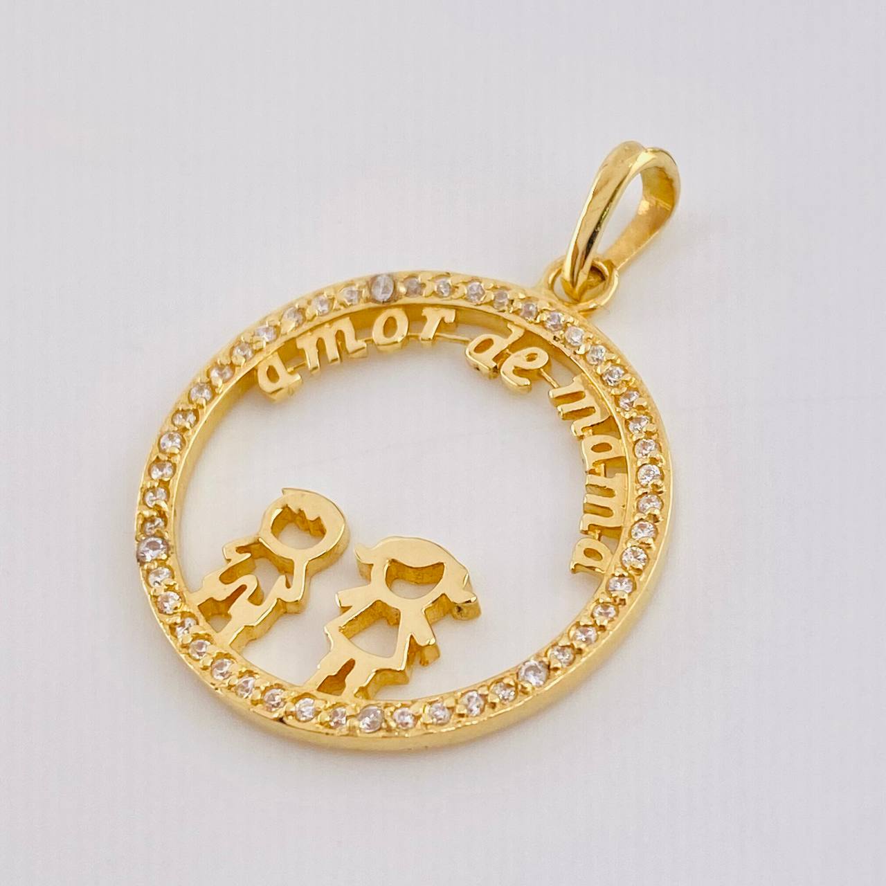 Dije Amor de Mamá 4.05gr / 3.2cm / Oro Amarillo 18K