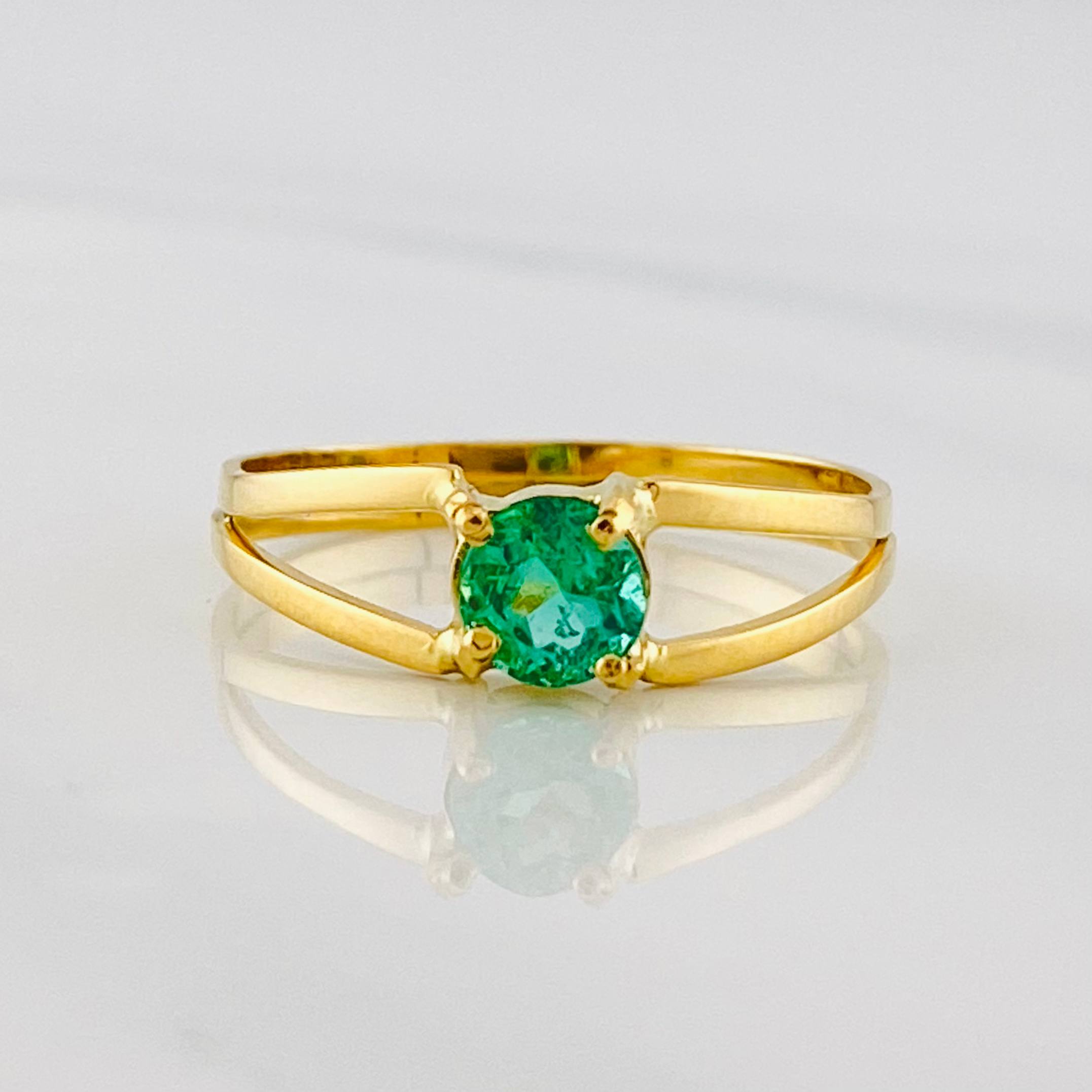 Anillo Solitario Doble Esmeralda 40pts 1.5g / T6 1/2 Oro Amarillo 18K