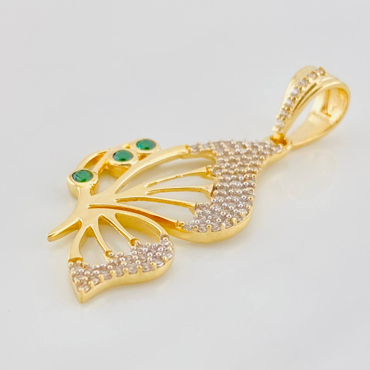 Dije Mariposa 3.65g / 4cm Dos Oros Amarillo Blanco 18K
