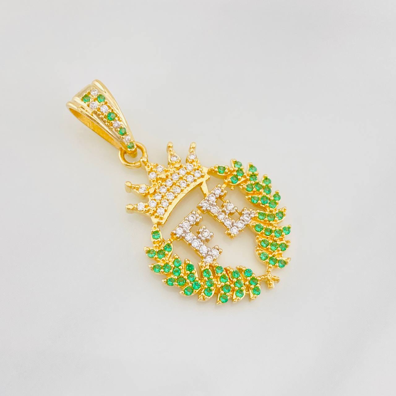 Dije Fe 5.3g / 3.5cm Dos Oros Amarillo Blanco 18K