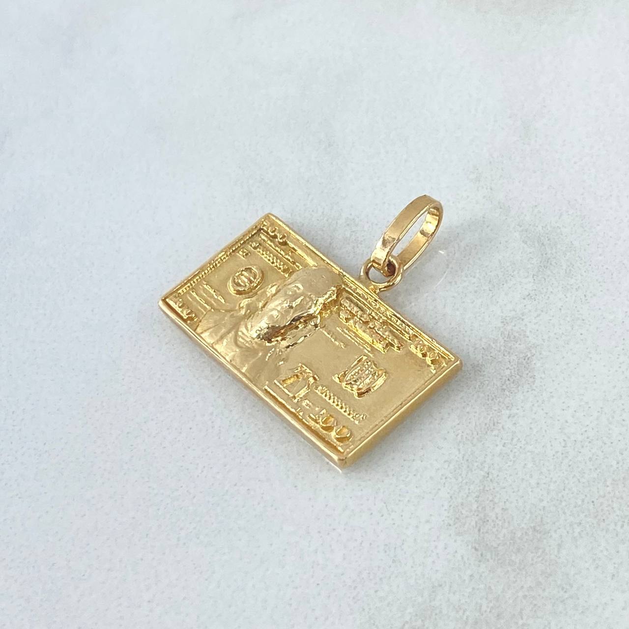 Dije 100 Dolares 3.8gr / 2.1cm-Liso Relieve Oro Amarillo 18K