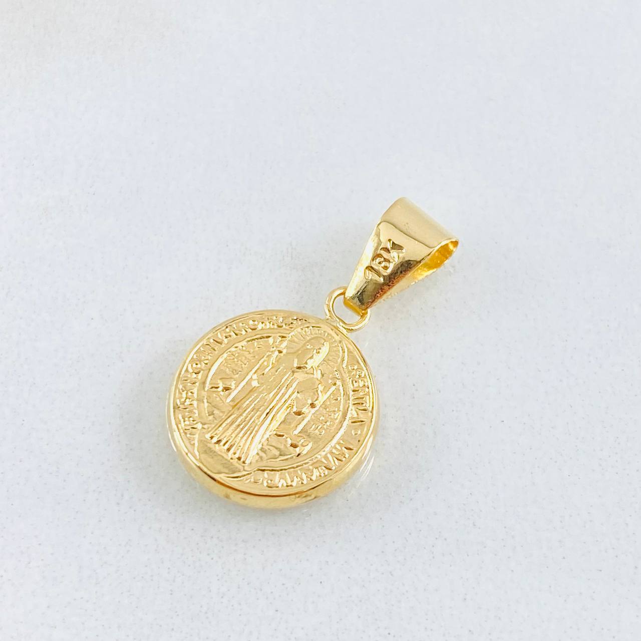Dije San Benito 0.9gr / 2.2cm / Oro Amarillo 18K