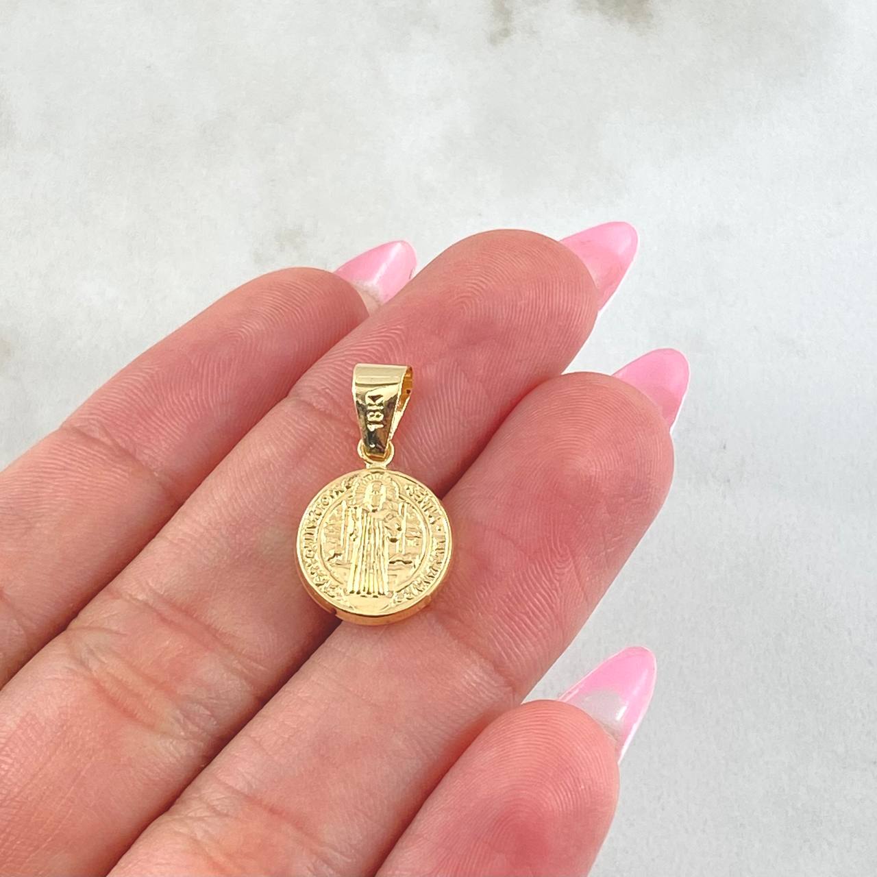 Dije San Benito 0.9gr / 2.2cm / Oro Amarillo 18K
