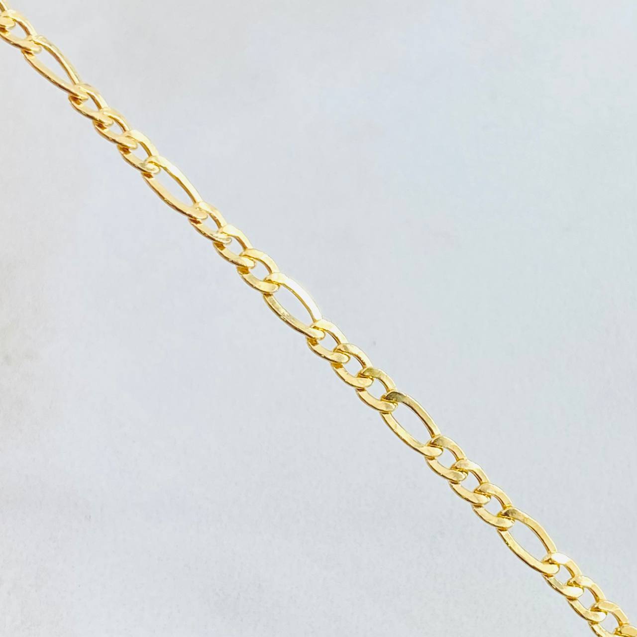 Pulso Figaro 1.75gr / 19cm / 2.8mm Oro Amarillo +1 18K *