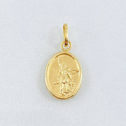 Dije San Miguel Arcangel 0.5gr / 1.9cm / Oro Amarillo 18K ©