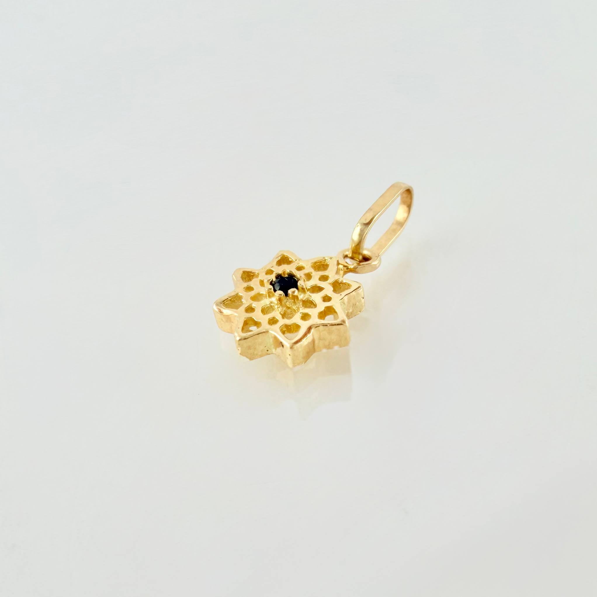 Dije Estrella 8 Puntas 0.45gr / 1.2cm / Oro Amarillo 18K
