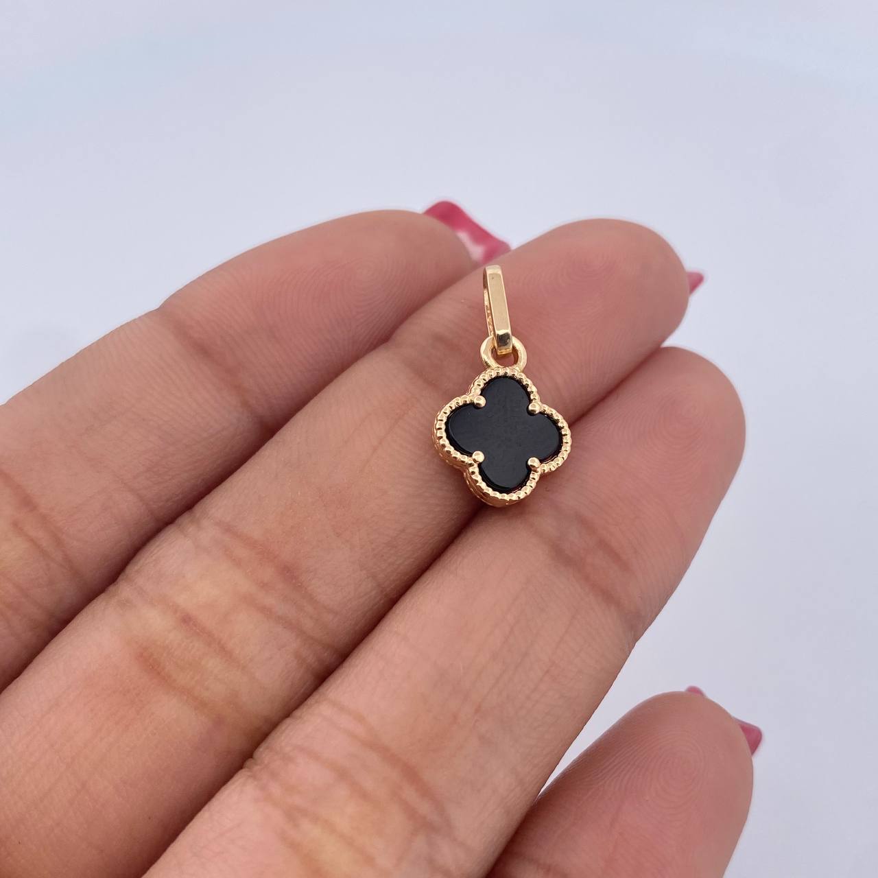 Dije Trebol 1gr / 1.7cm / Onix Negro Oro Amarillo Nac.Esp. 18K $