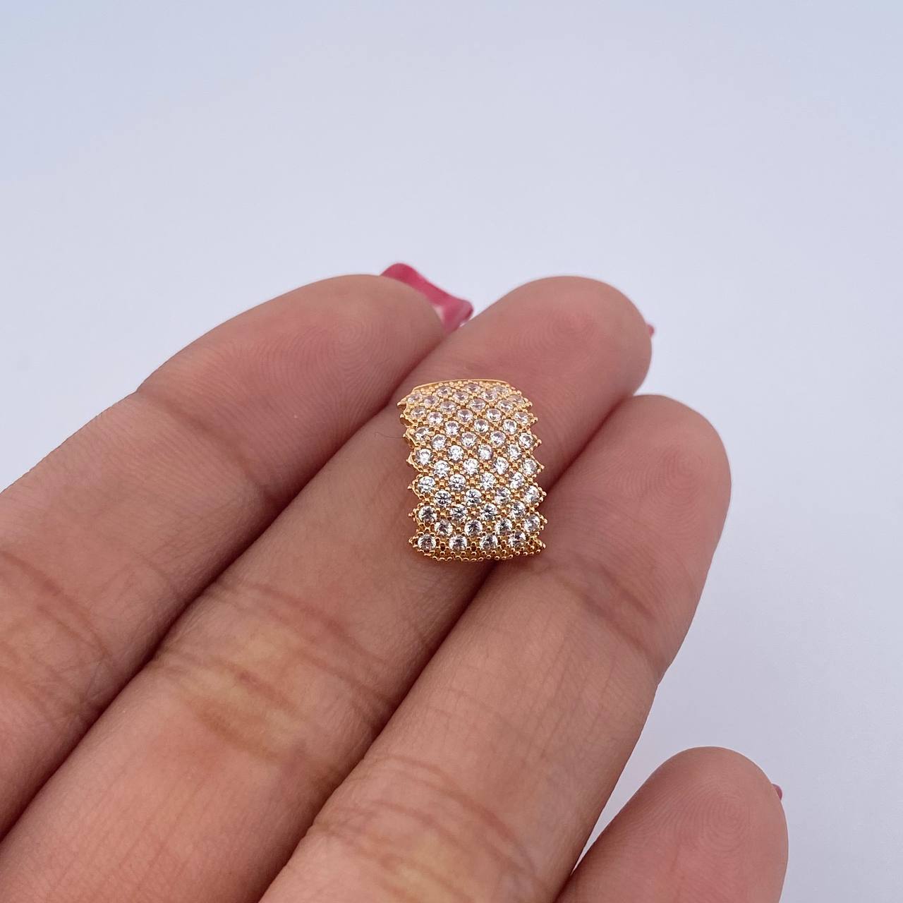 Dije Tupido 1.3gr / 1.4cm / Circones Blancos Oro Amarillo 18K $