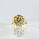 Anillo Sello Floreado 4.35gr / T11 1/4 / Circones Blancos Y Verdes Oro Amarillo 18K