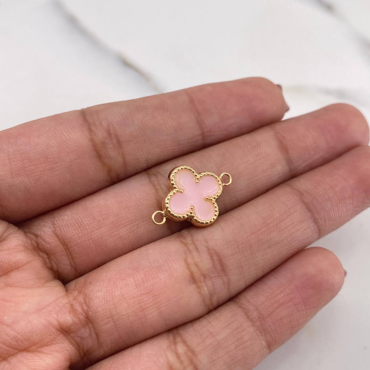Herraje Trebol 0.9gr / 1.7cm / Electroestatico Rosado Oro Amarillo 18K &