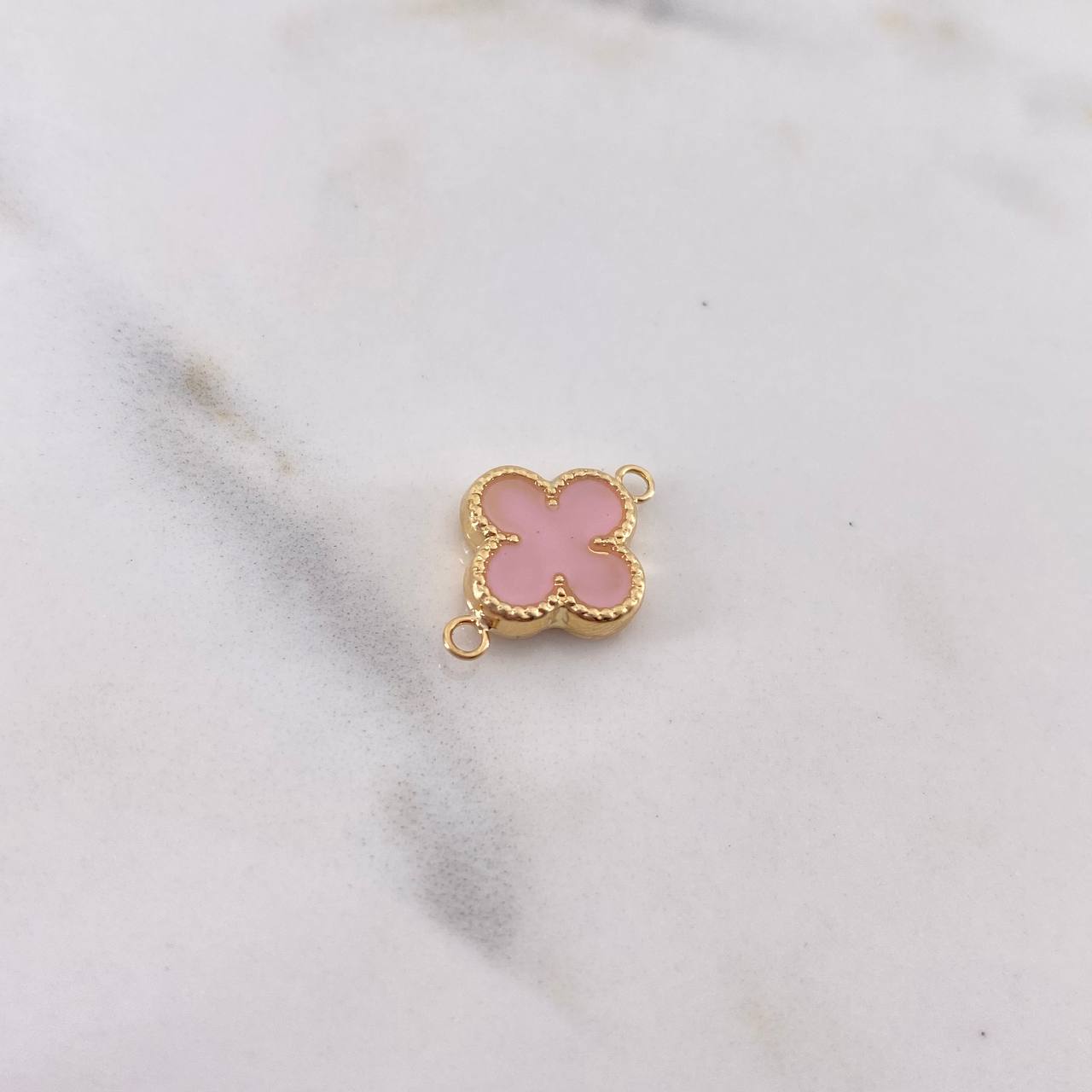 Herraje Trebol 0.9gr / 1.7cm / Electroestatico Rosado Oro Amarillo 18K &