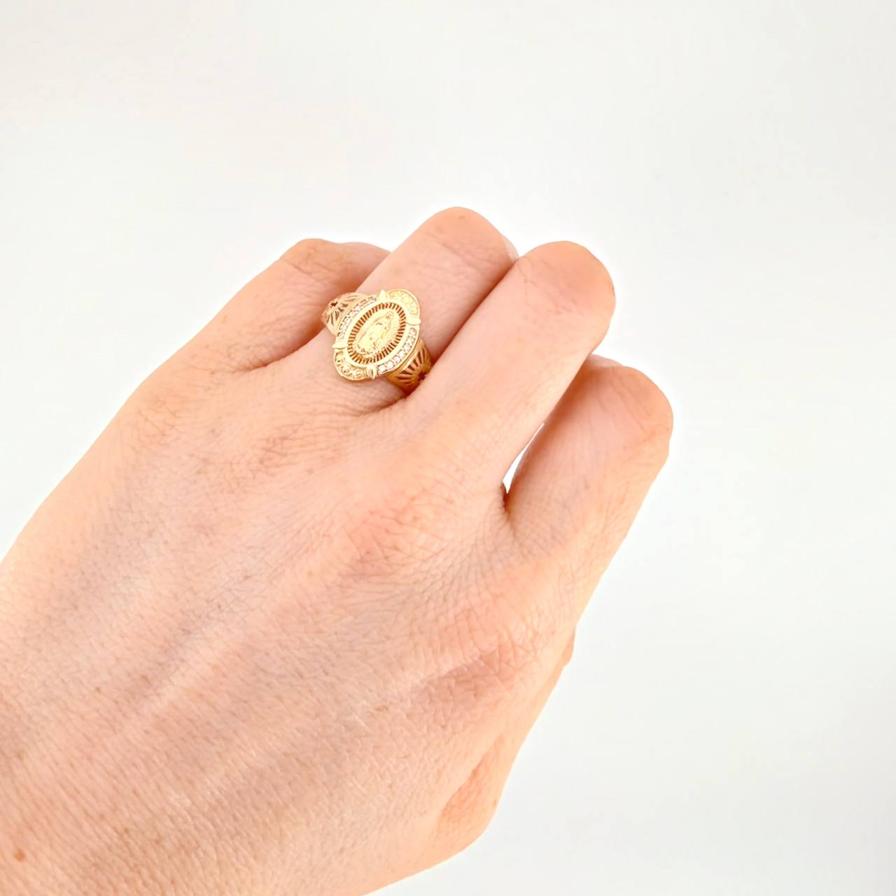 Anillo Virgen Milagrosa 3.25g / T7 3/4 Oro Amarillo 18K