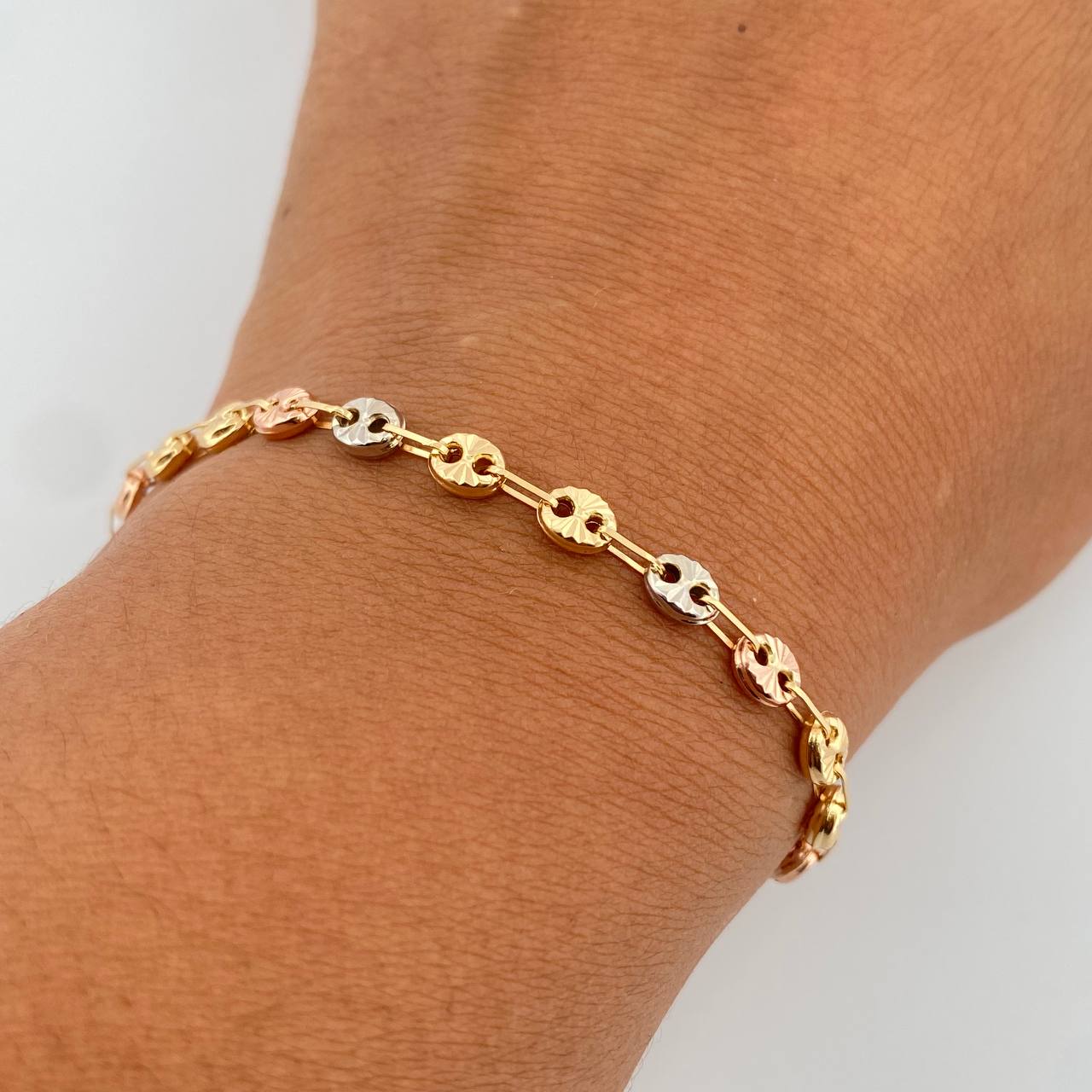 Pulso GC 3.9gr / 18.cm / 4.2mm Diamantado Tres Oros 18K &
