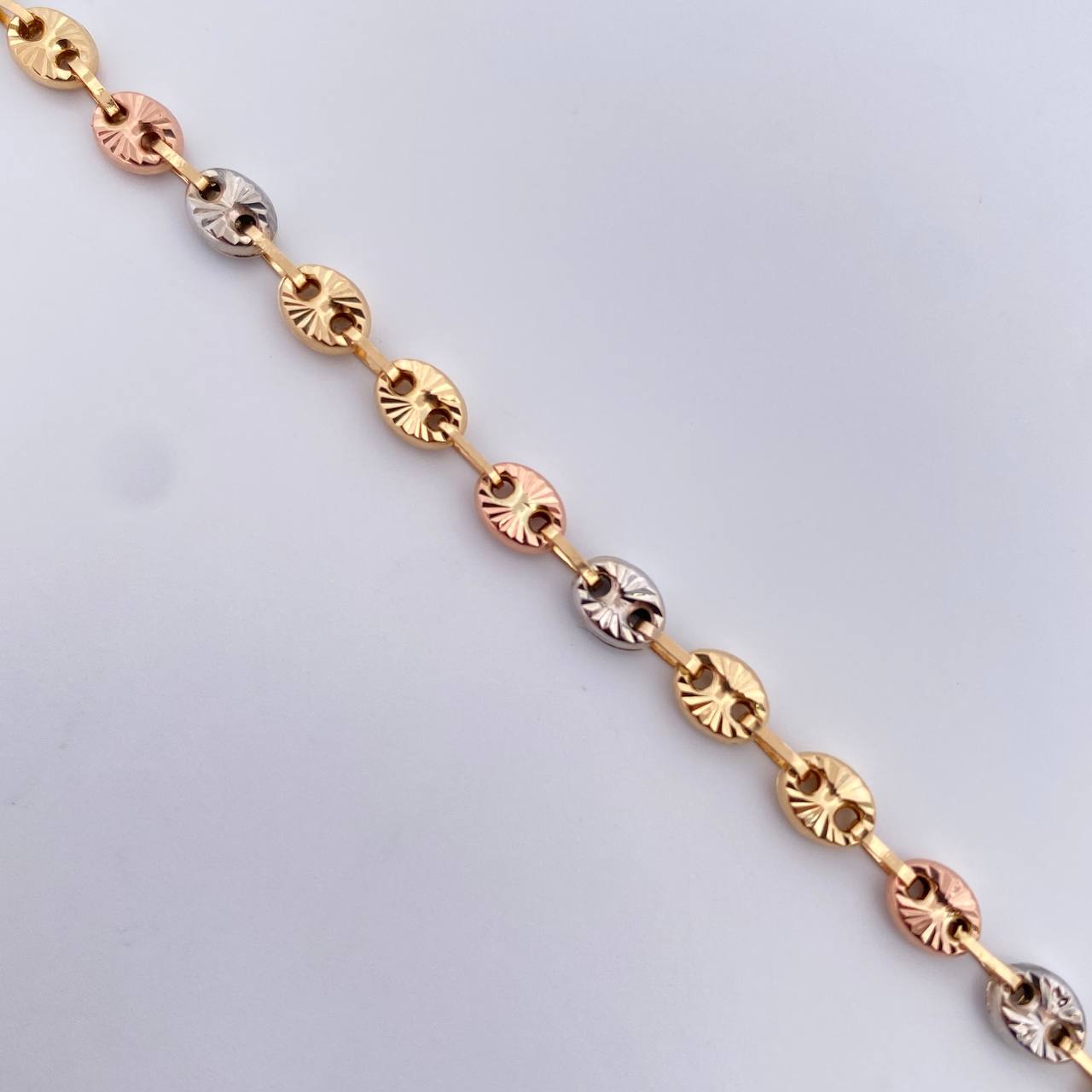 Tobillera GC 5.7gr / 25.1cm / 4.5mm Diamantado Tres Oros 18K &