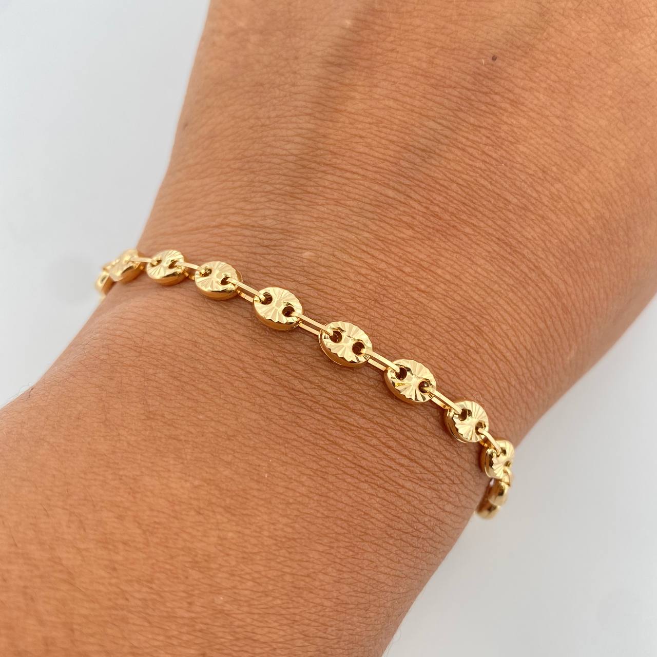 Pulso GC 3.9gr / 19.8cm / 3mm Diamantada Oro Amarillo 18K &