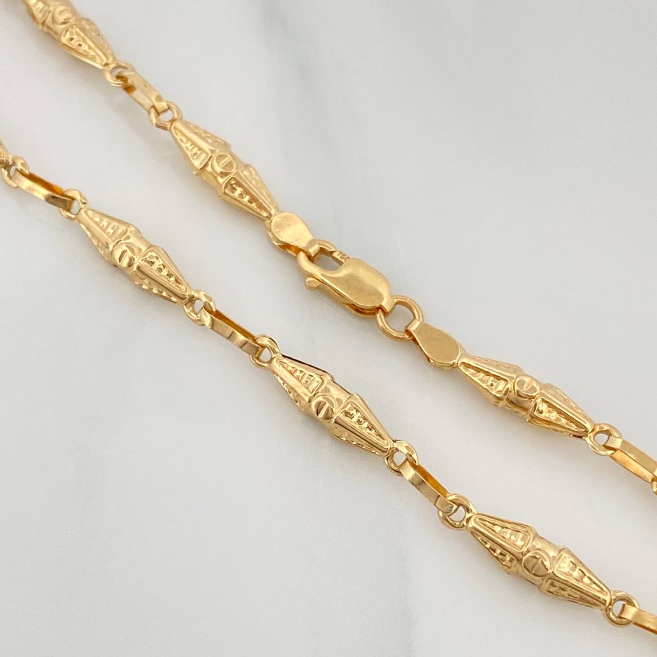 Pulso Rustico Dubai 2.75 g / 19 cm / 3 mm Oro Amarillo 18K