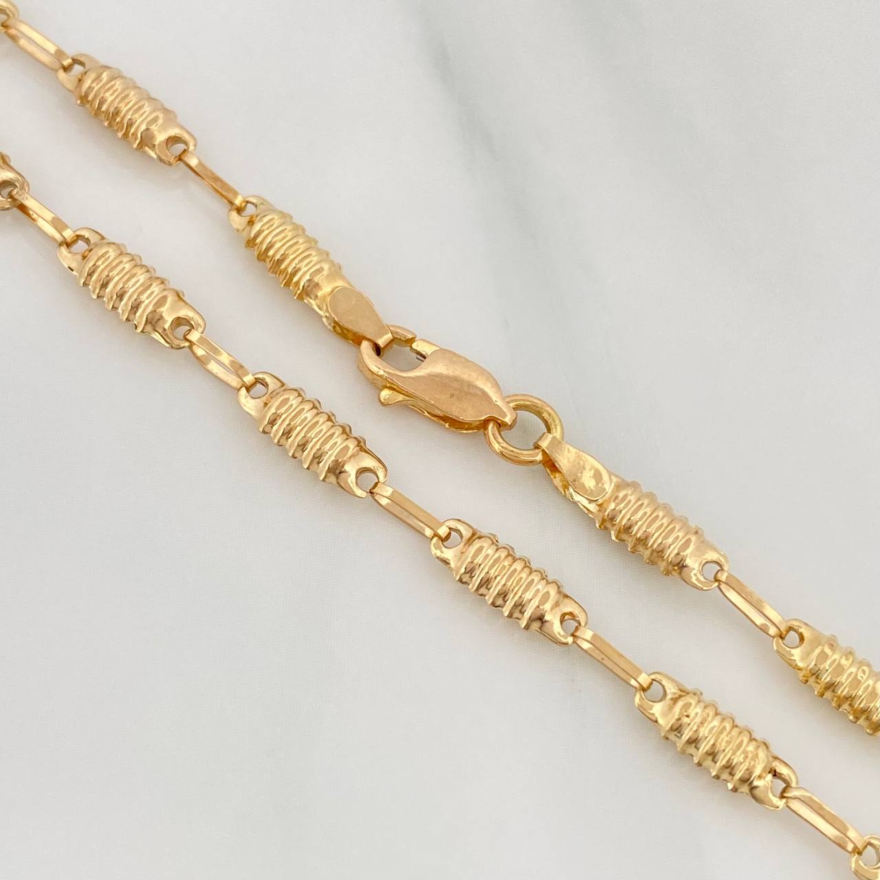 Pulso Rustico Barril 2.95 g / 20 cm / 3.5 mm Oro Amarillo 18K
