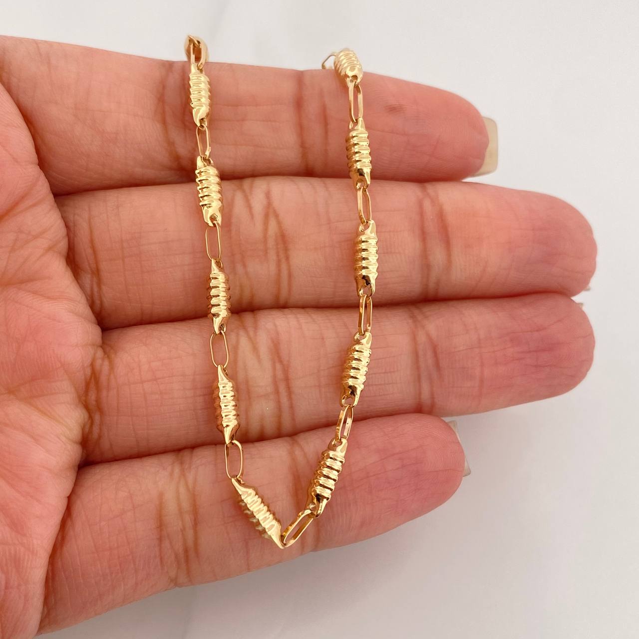 Pulso Rustico Barril 2.95 g / 20 cm / 3.5 mm Oro Amarillo 18K