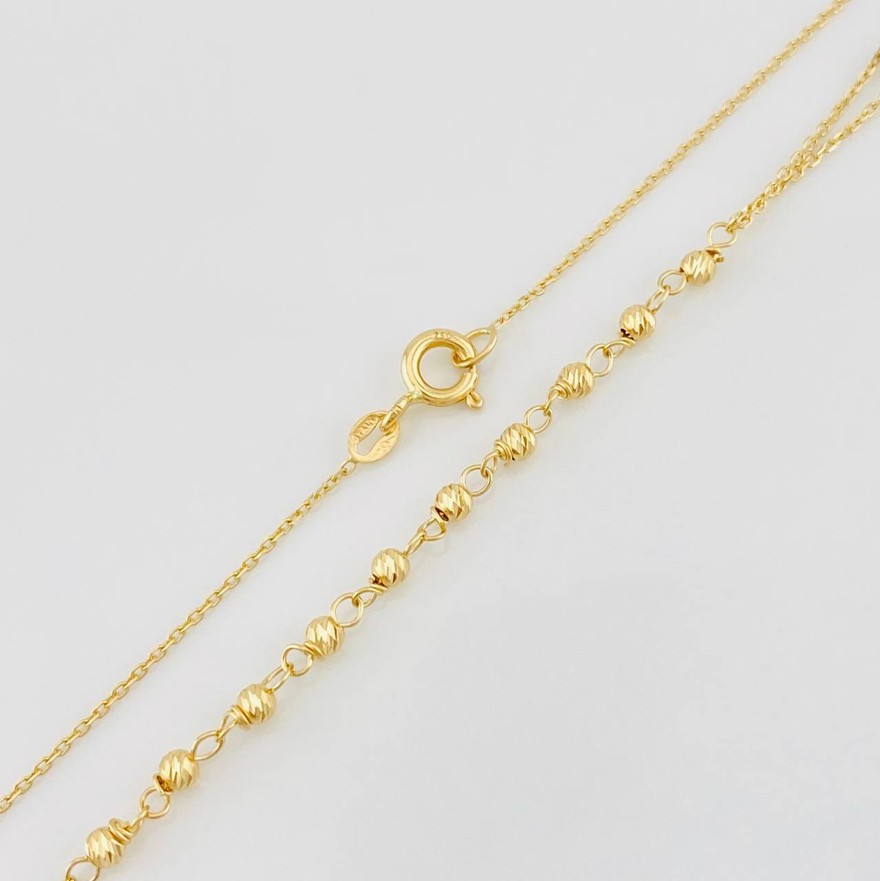 Cadena Denario Virgen Cruz 3.85g / 45cm / 2.4mm Oro Amarillo 18K