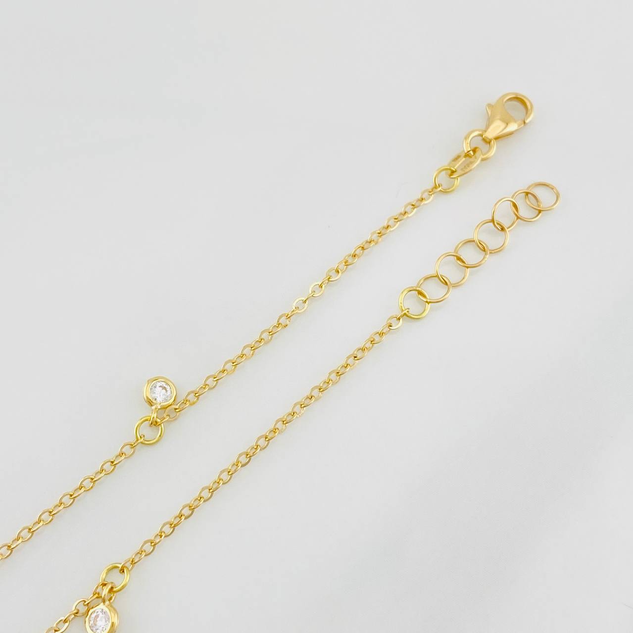 Pulso Modulable Aro Seguido Estrella 1.55g / 16.4cm - 18cm / 1.4mm Oro Amarillo 18K