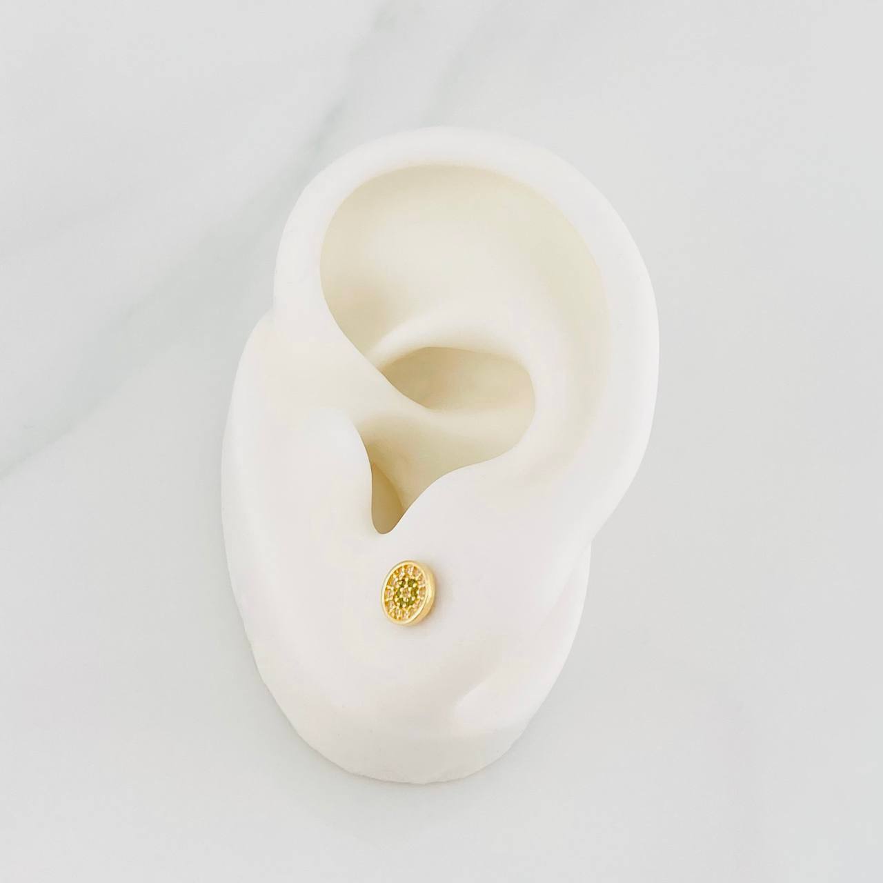 Topos Circulo Tupido 0.9g / 5.9mm Oro Amarillo 18K