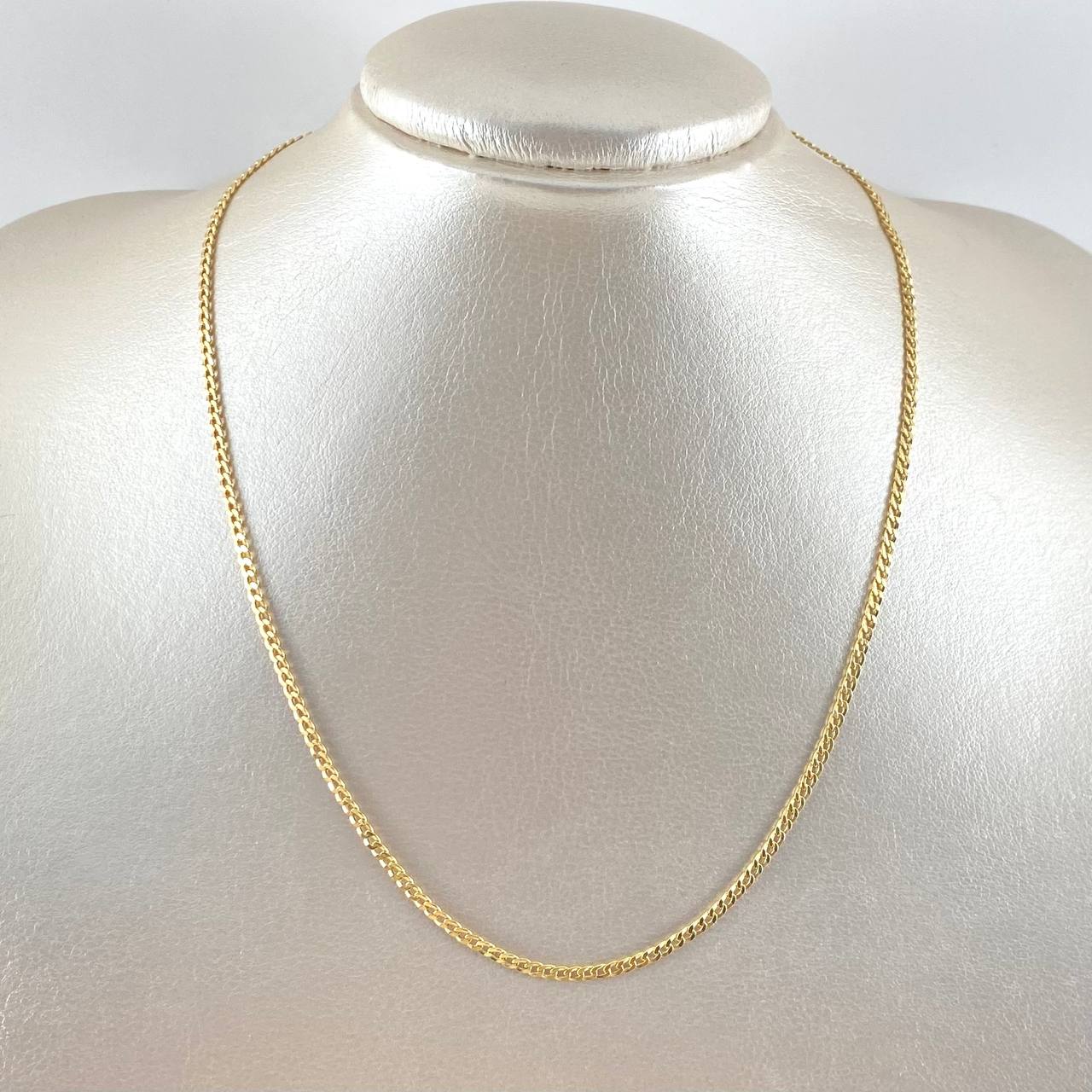 Cadena Cubana 2.65gr / 45cm / 2.2mm Oro Amarillo +1 18K