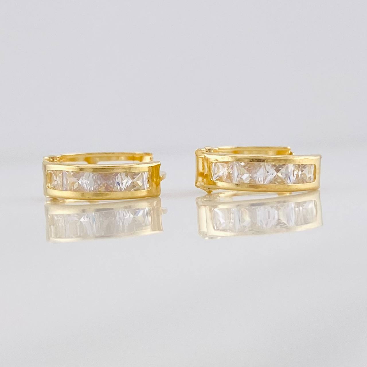 Candongas Carril 1.7g / 1.2cm Oro Amarillo 18K