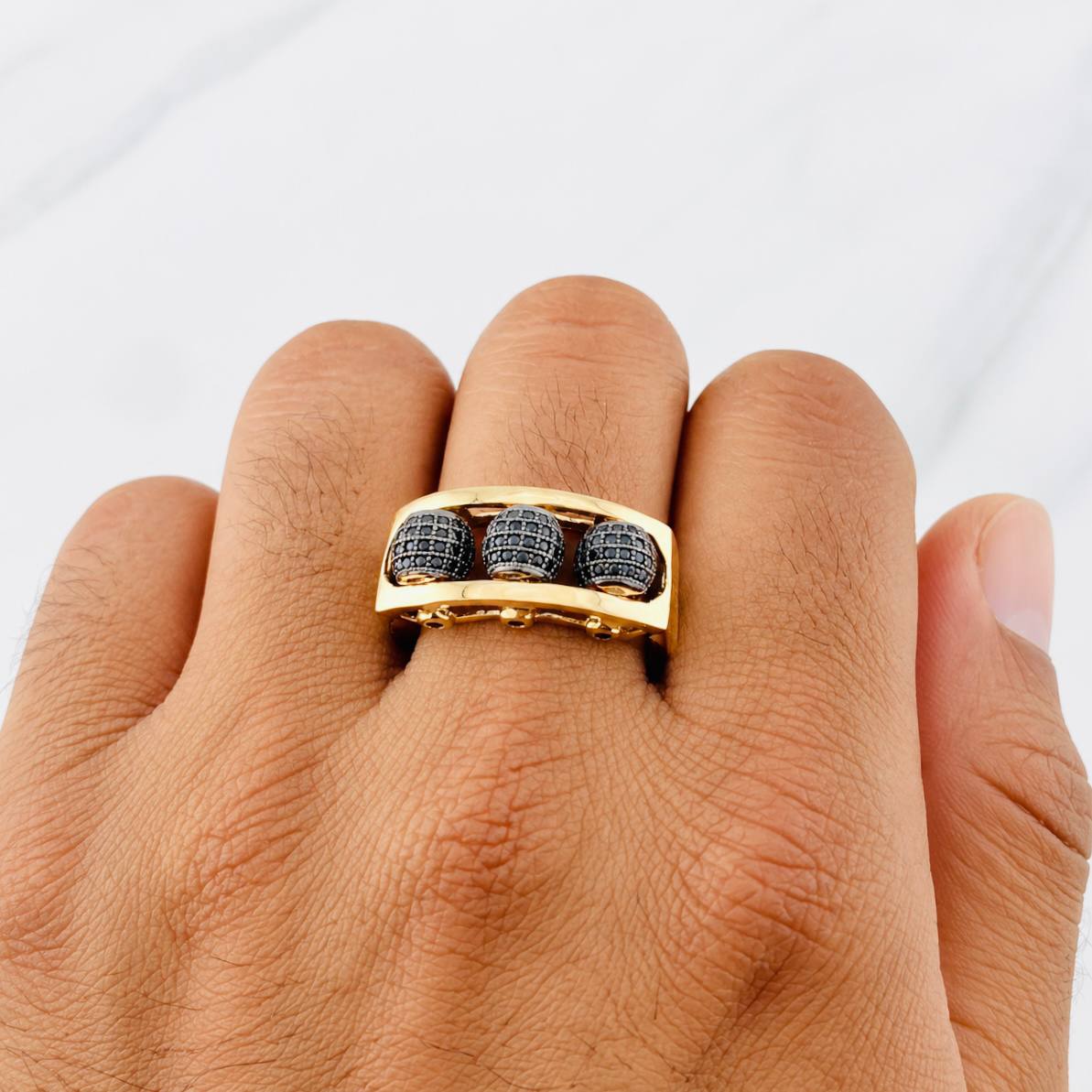 Anillo Bolas de Fuego 9.1g / T11 Dos Oros Negro Amarillo 18K