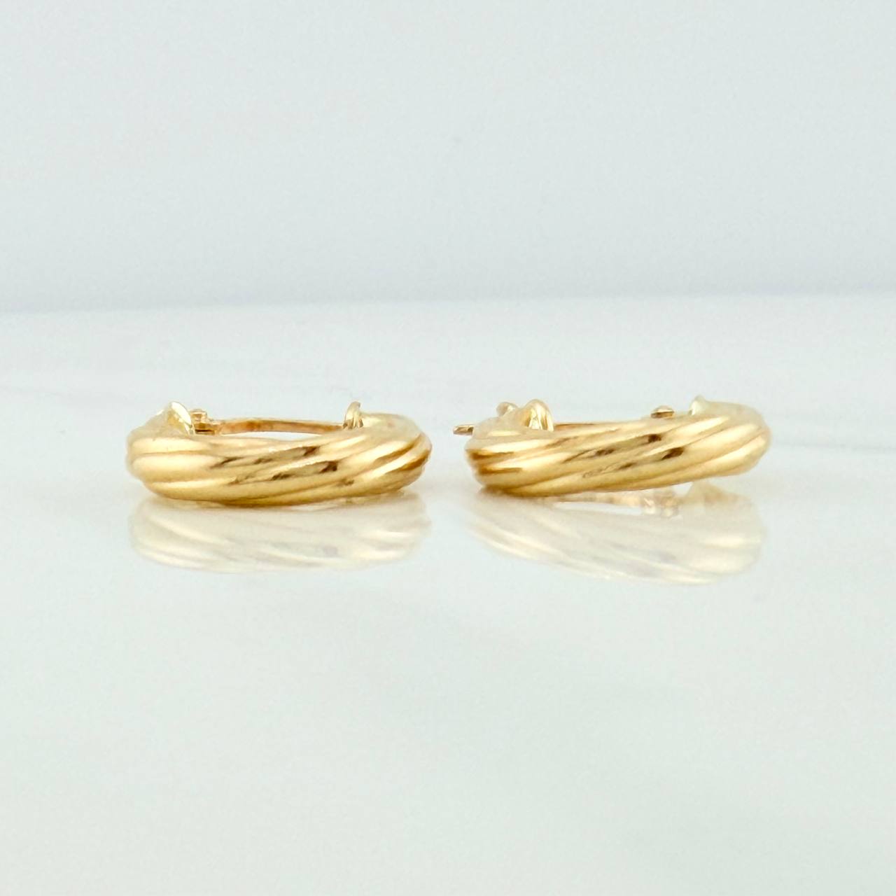 Candongas Sofi 1.5gr / 1.4cm / Oro Amarillo 18K %