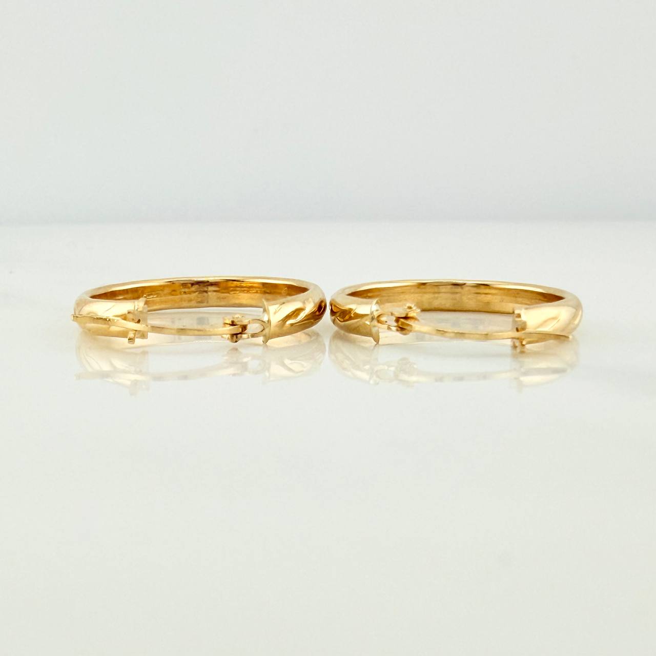 Candongas Lucero 1.4gr / 2cm / Oro Amarillo 18K %