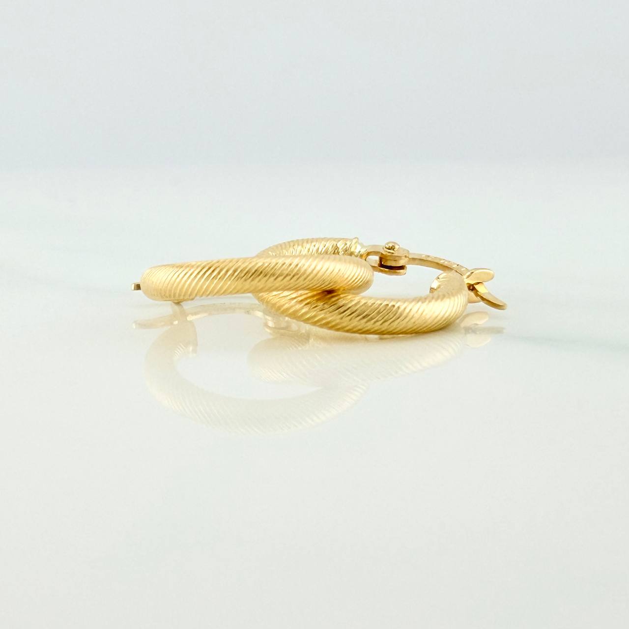 Candongas Zion 1.1gr / 1.5cm / Oro Amarillo 18K %