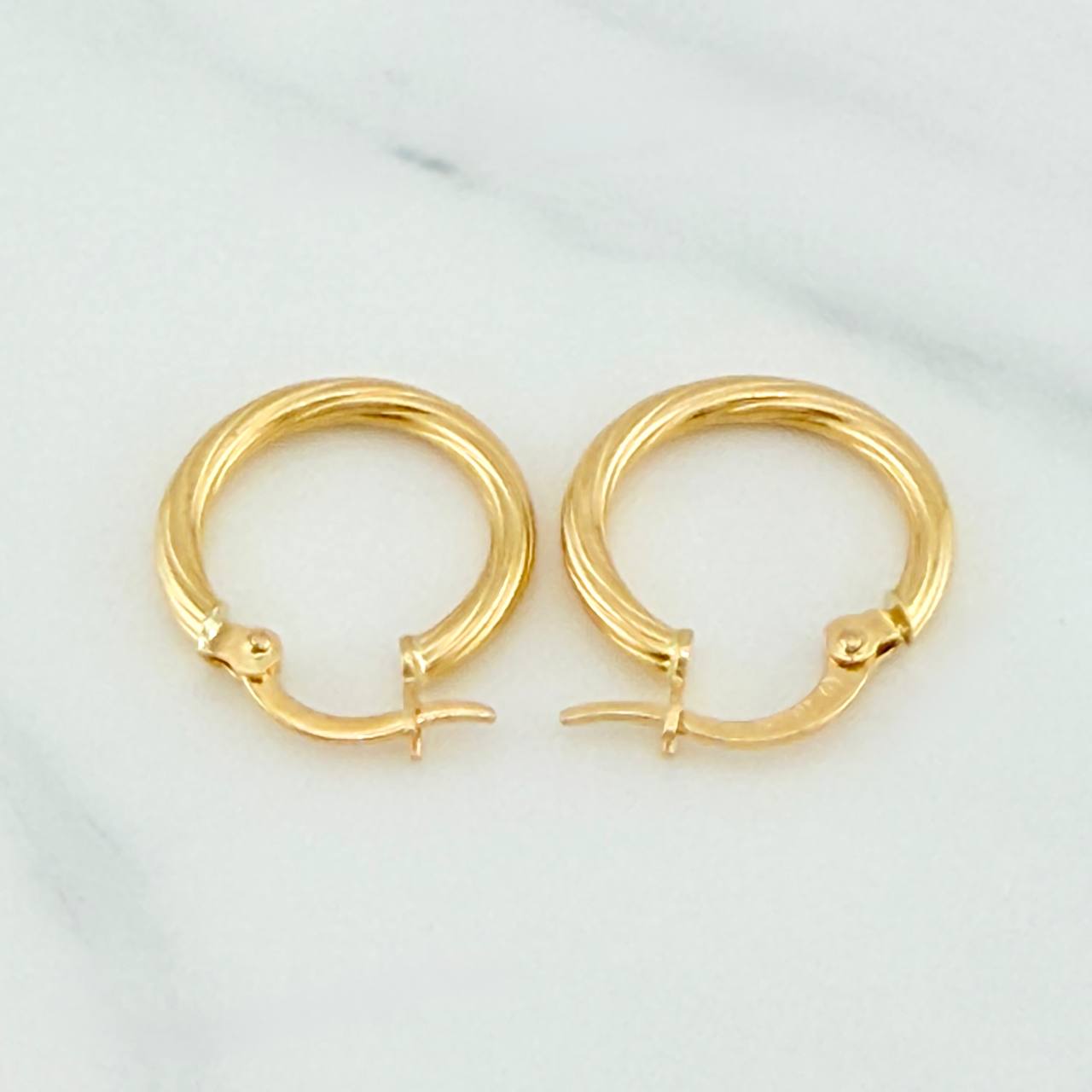 Candongas Lore 1.1gr / 1.7cm / Oro Amarillo 18K %