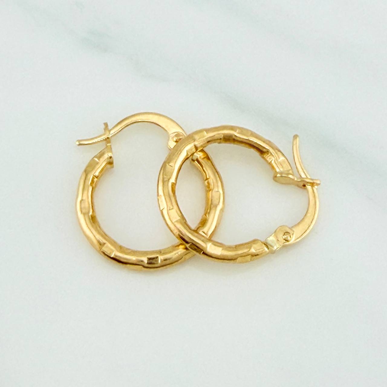 Candongas Lucero 1.2gr / 1.7cm / Oro Amarillo 18K %