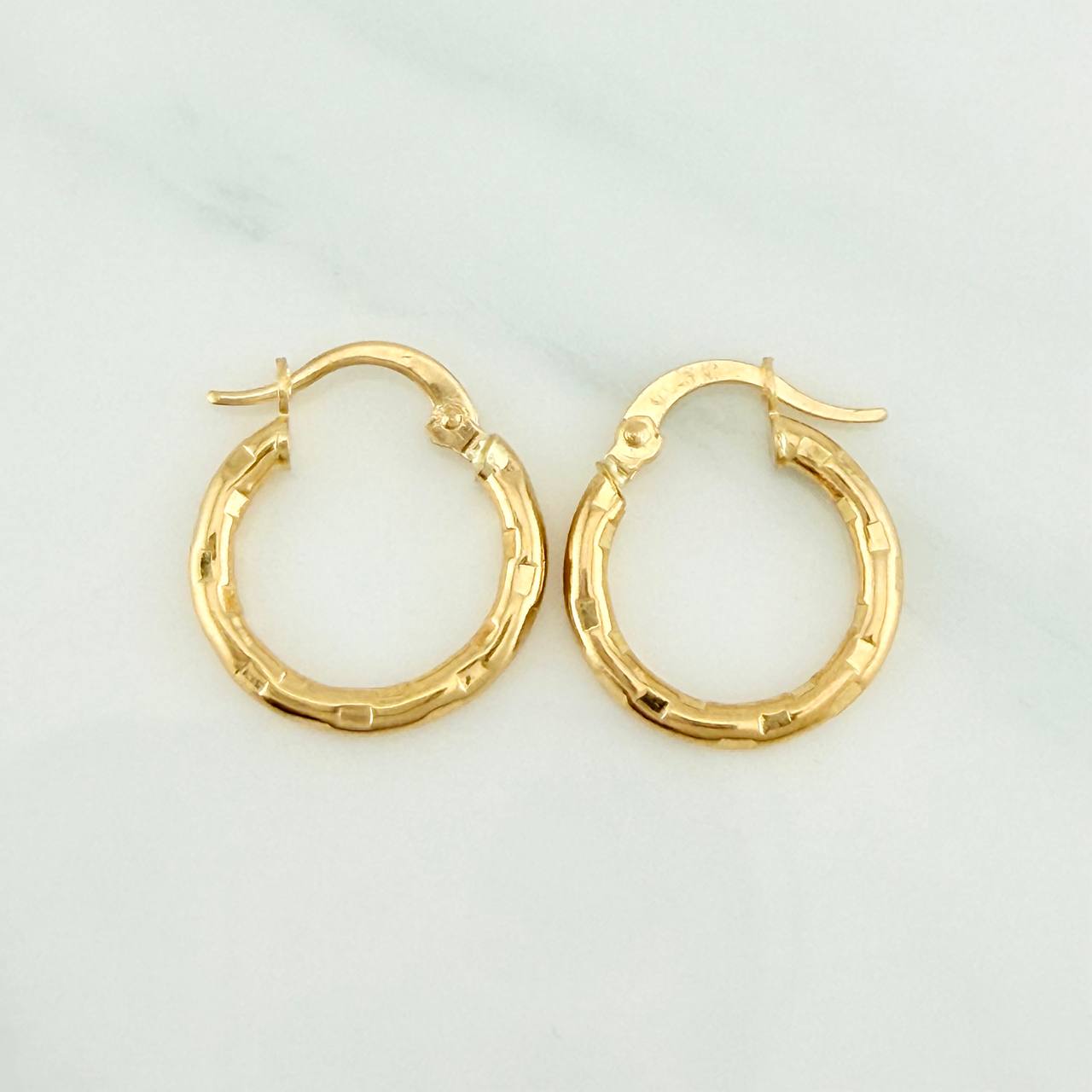 Candongas Lucero 1.2gr / 1.7cm / Oro Amarillo 18K %