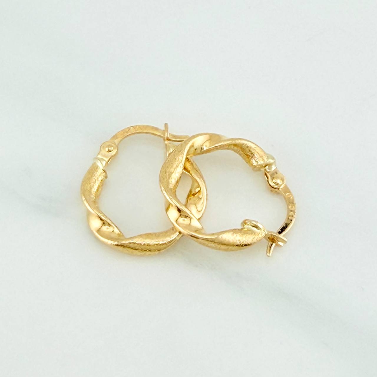 Candongas Alesia 1.25gr / 1.6cm / Oro Amarillo 18K %