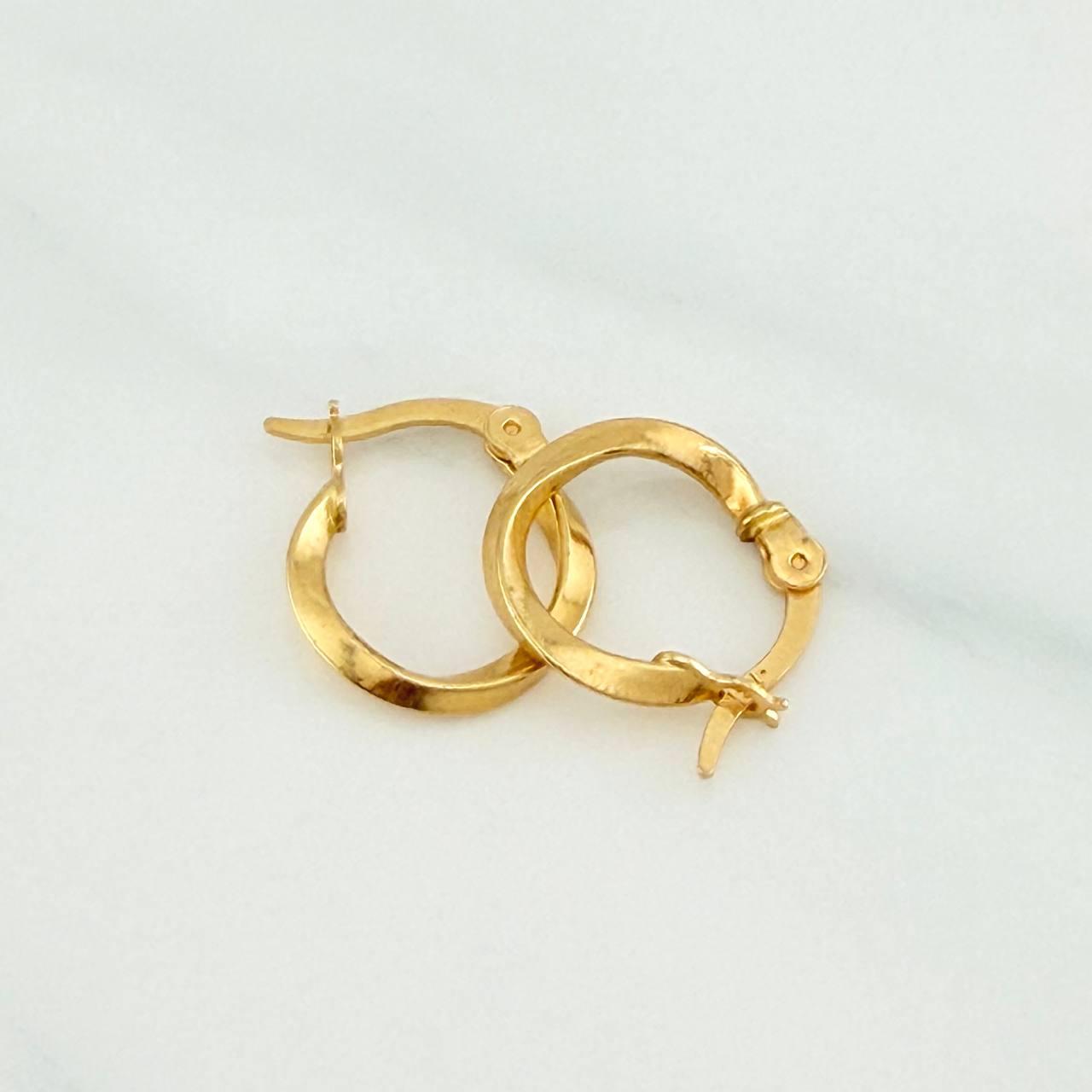 Candongas Bridget 1.05gr / 1.4cm / Oro Amarillo 18K %