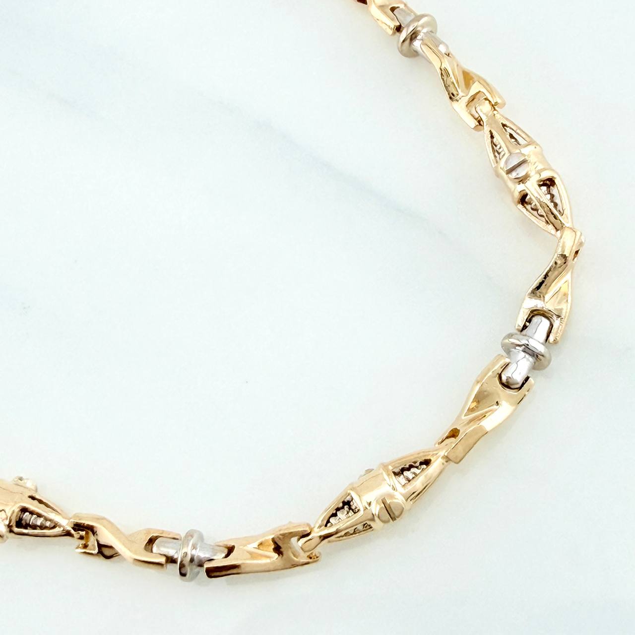 Cadena Rustica Dubai 30.75gr / 53.7cm / 3.5mm Dos Oros Amarillo Blanco 18K $